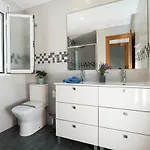 De Madrid By Interhome Эстепона