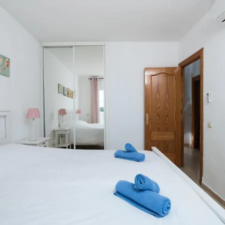 De Madrid By Interhome 펜션 에스테포나